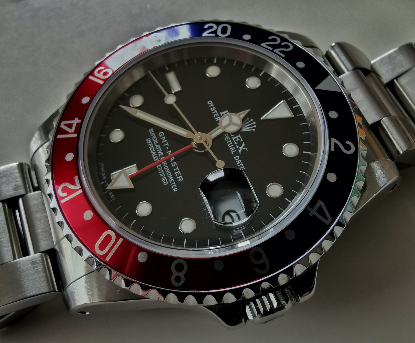 Feu de vos GMT Master (LN,LN, BLNR, Pepsi, Coke, LN, etc.) - Tome XI - Page 9 Qrt4763q
